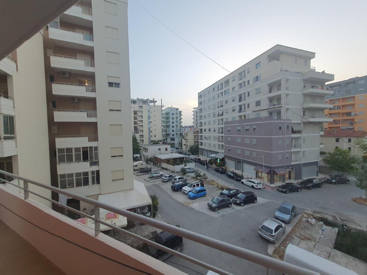 Lea Apartments Влёра Экстерьер фото